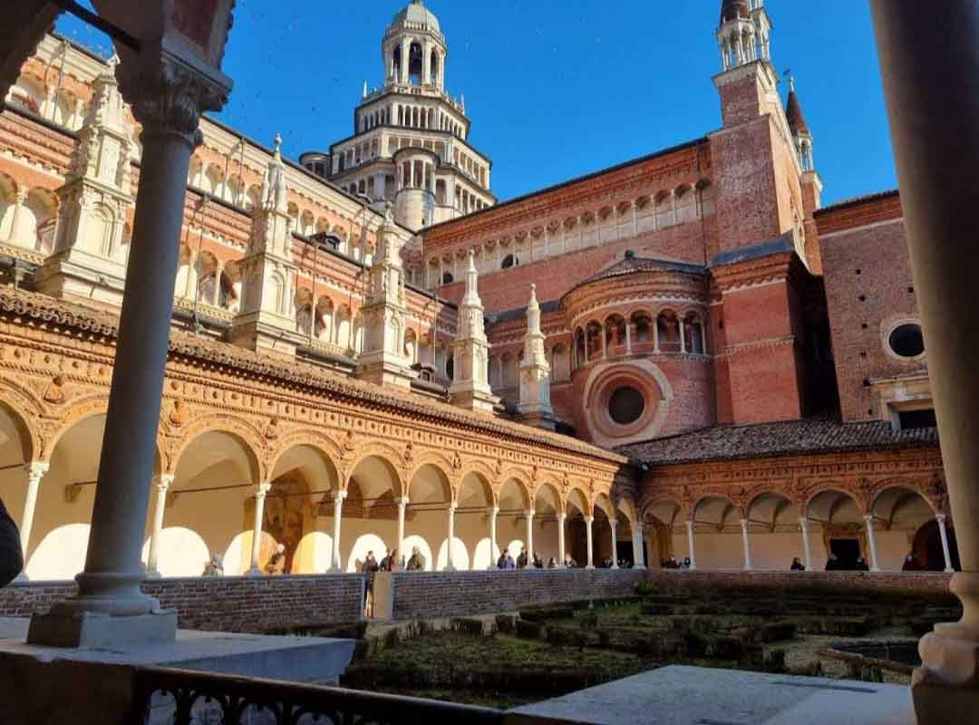 Certosa di Pavia (Pavia Certosa Manastırı) - Pavia'da Gezilecek Yerler Nelerdir