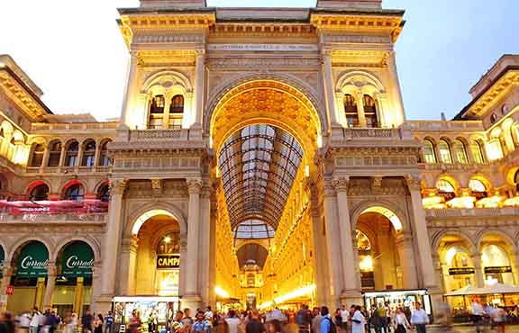 Milano Galleria Vittorio Emanuele II Çarşısı | İtalya ve Milano'da Gezilecek Yerler