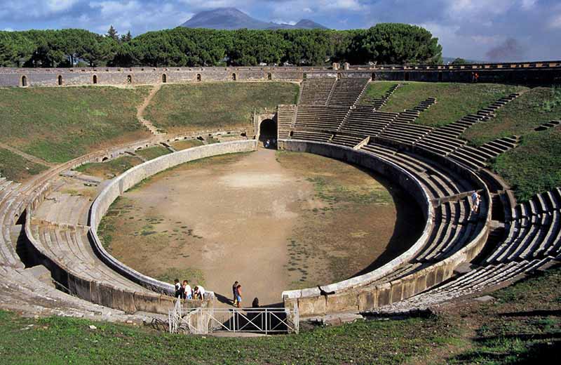Amfitiyatro - Pompei'de Gezilecek Yerler