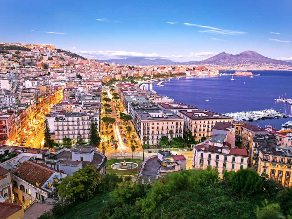 Napoli Şehri Gezilecek Yerler Nelerdir?