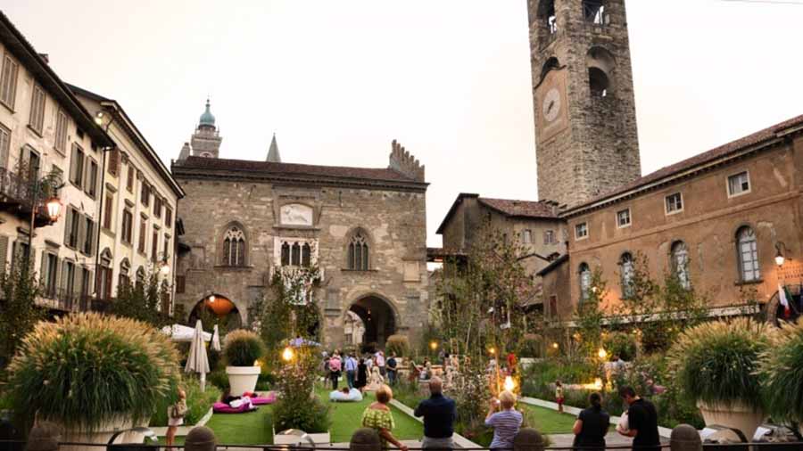 Piazza Vecchia - Bergamo Şehri Gezilecek Yerler