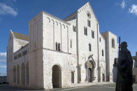 San Nicolas Katedrali (The Cathedral of San Nicola)