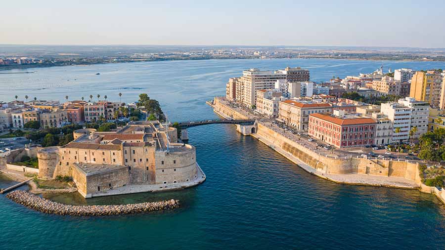 Taranto Şehri Görülecek Yerler | İtalya Gezi Rehberi