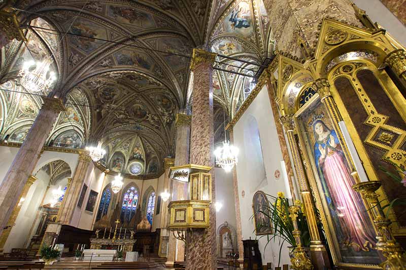 Perugia Katedrali - İtalya'da Katedraller